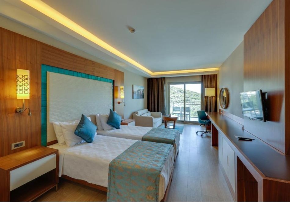 Почивка в Кушадасъ, Турция: 7 Аll Inclusive нощувки на човек в RAMADA HOTEL & SUITES BY WYNDHAM 5* + автобусен транспорт. Дете до 11.99 безплатно, снимка 5