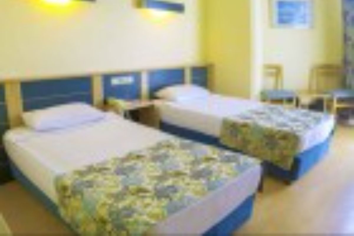 На 150м. от плажа в Алания, Турция: Автобусен транспорт + 7 нощувки на човек на база Аll Inclusive + басейни в CARETTA RELAX HOTEL 4*. Дете до 11.99г. безплатно!, снимка 8