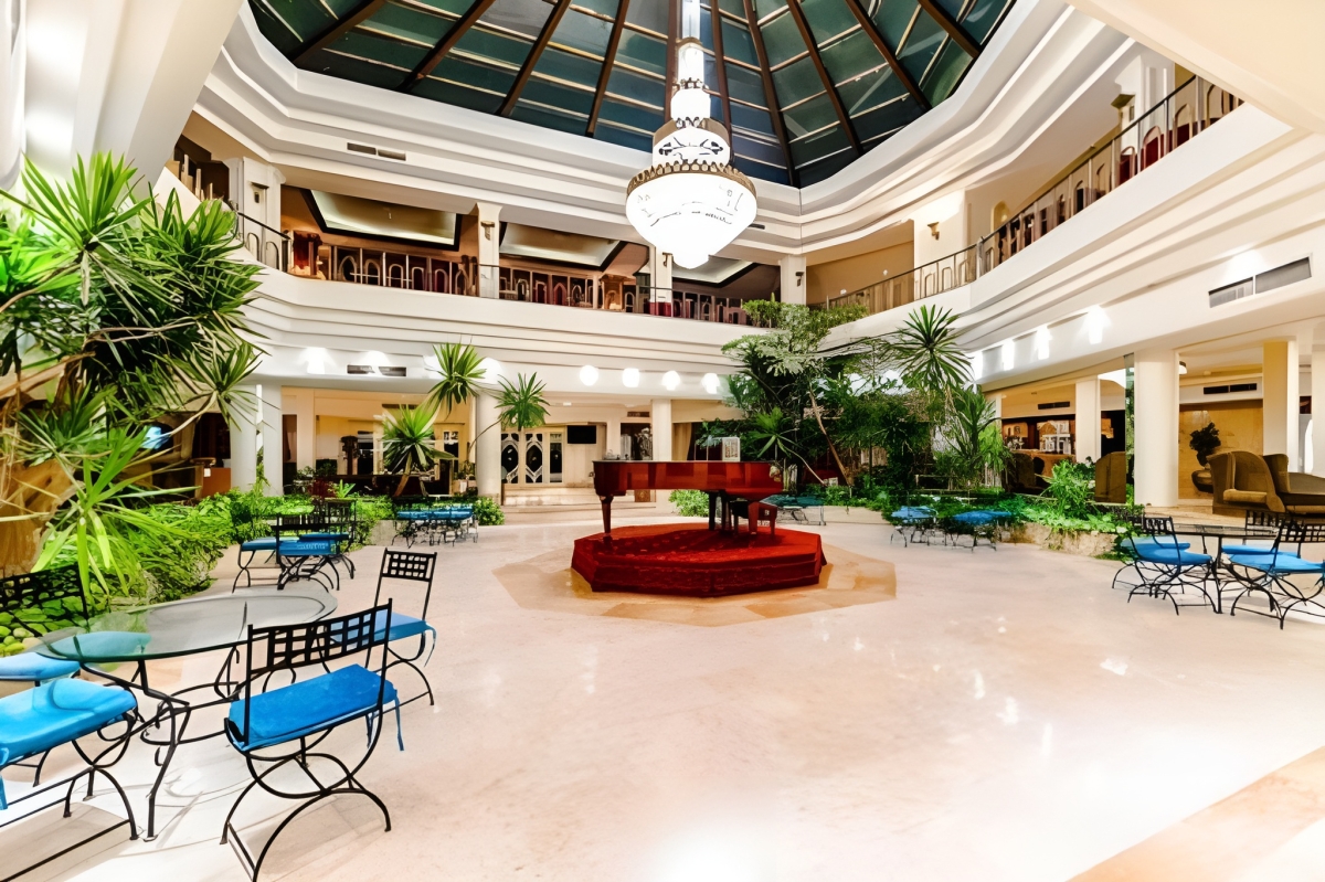 На първа линия в Хургада, Египет: Полет от София + 7 All Inclusive нощувки на човек в GRAND HOTEL, снимка 11