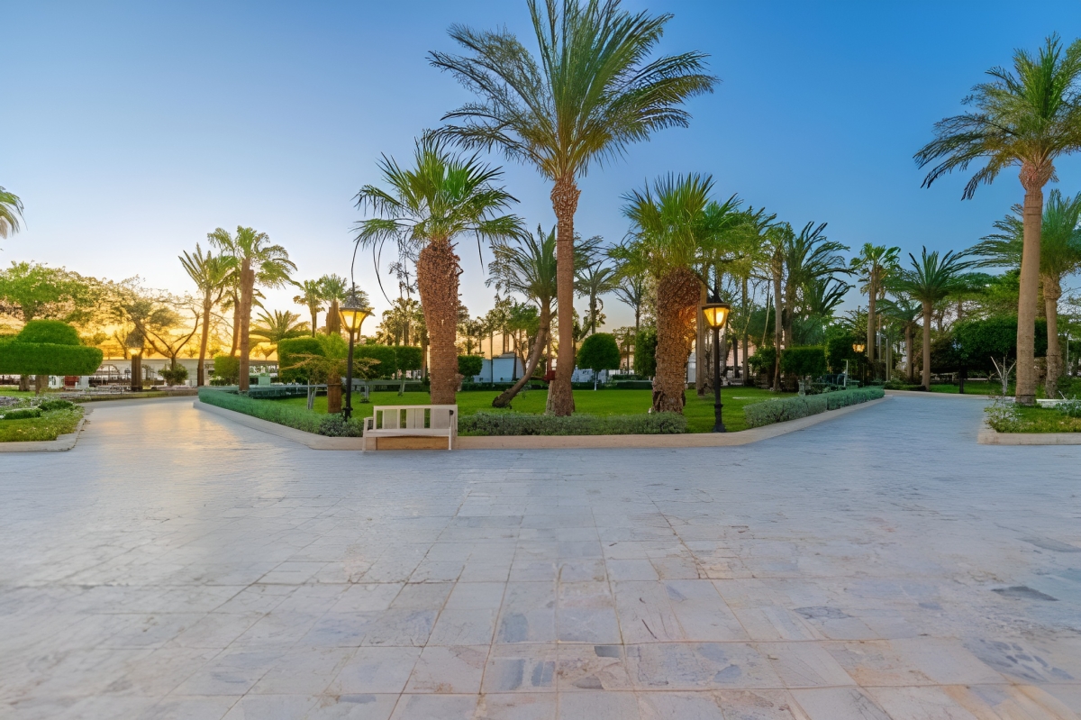 На първа линия в Хургада, Египет: Полет от София + 7 All Inclusive нощувки на човек в GRAND HOTEL, снимка 12