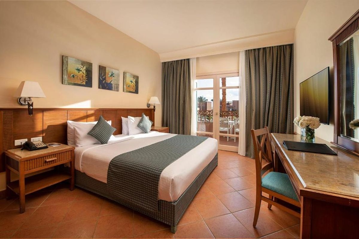 Почивка в Шарм ел Шейх, Египет: Полет от София + 7 All Inclusive нощувки на човек в CHARMILLION CLUB AQUAPARK 5*, снимка 5