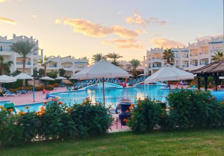 Коледа в Шарм ел Шейх, Египет: Полет от София + 7 All Inclusive нощувки на човек в SHARM BRIDE RESORT AQUA PARK & SPA 4*. Задължително заплащане на Коледна вечеря, снимка 3