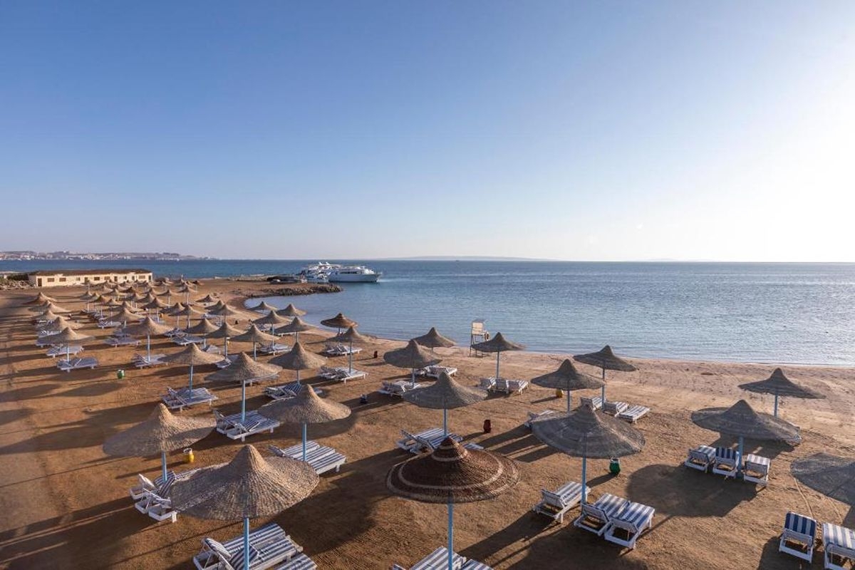 Почивка в Хургада, Египет: Полет от София + 4 нощувки на човек на база All inclusive в Royal Lagoons Resort & Aqua Park 5*/ Families and Couples Only/, снимка 13