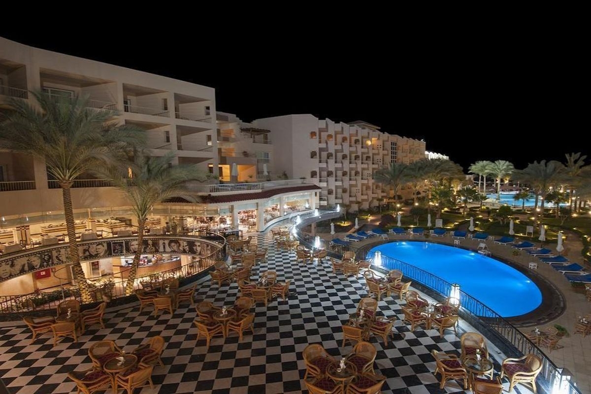 Нова Година в Египет: Чартърен полет от София + 6 нощувки на All Inclusive в SEA STAR BEAU RIVAGE 5* + 1 нощувка със закуска, обяд, вечеря и посещение на пирамидите в Кайро. Доплащане за Новогодишна вечеря., снимка 6