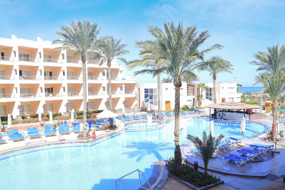 Нова Година в Египет: Чартърен полет от София + 6 нощувки на All Inclusive в SEA STAR BEAU RIVAGE 5* + 1 нощувка със закуска, обяд, вечеря и посещение на пирамидите в Кайро. Доплащане за Новогодишна вечеря., снимка 4