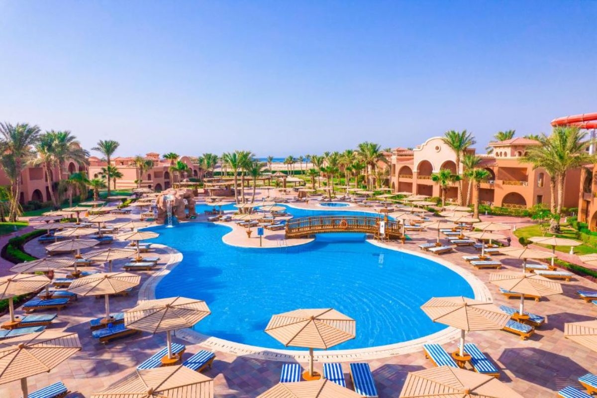 Нова година в Шарм ел Шейх, Египет: Полет от София + 4 нощувки на база All Inclusive в Charmillion Gardens Aqua Park 5*. Задължително заплащане на Новогодишна вечеря, снимка 4