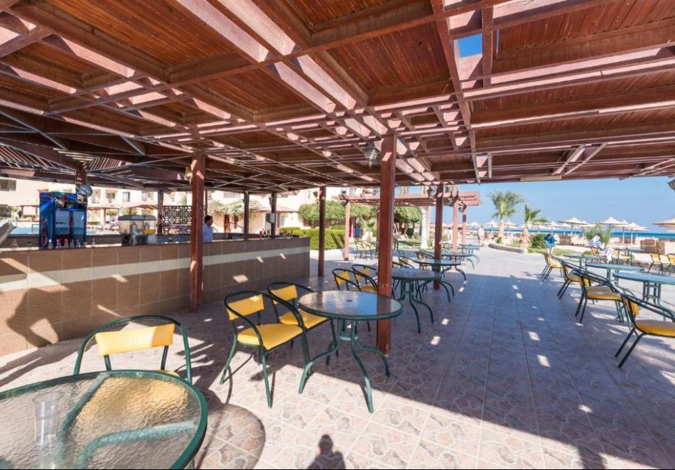 Коледа в Египет: Полет от София + 6 нощувки на All Inclusive в IMPERIAL SHAMS ABU SOMA 4* + 1 нощувка със закуска и вечеря + посещение на пирамидите и Историческия музей, снимка 12