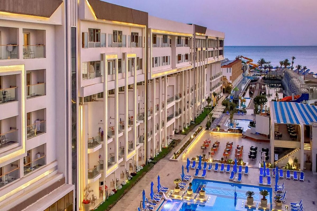 Коледа в Египет: Чартърен полет от София + 6 нощувки на All Inclusive в Bellagio Resort and Spa 5* + 1 нощувка със закуска, обяд, вечеря и посещение на пирамидите в Кайро, снимка 3
