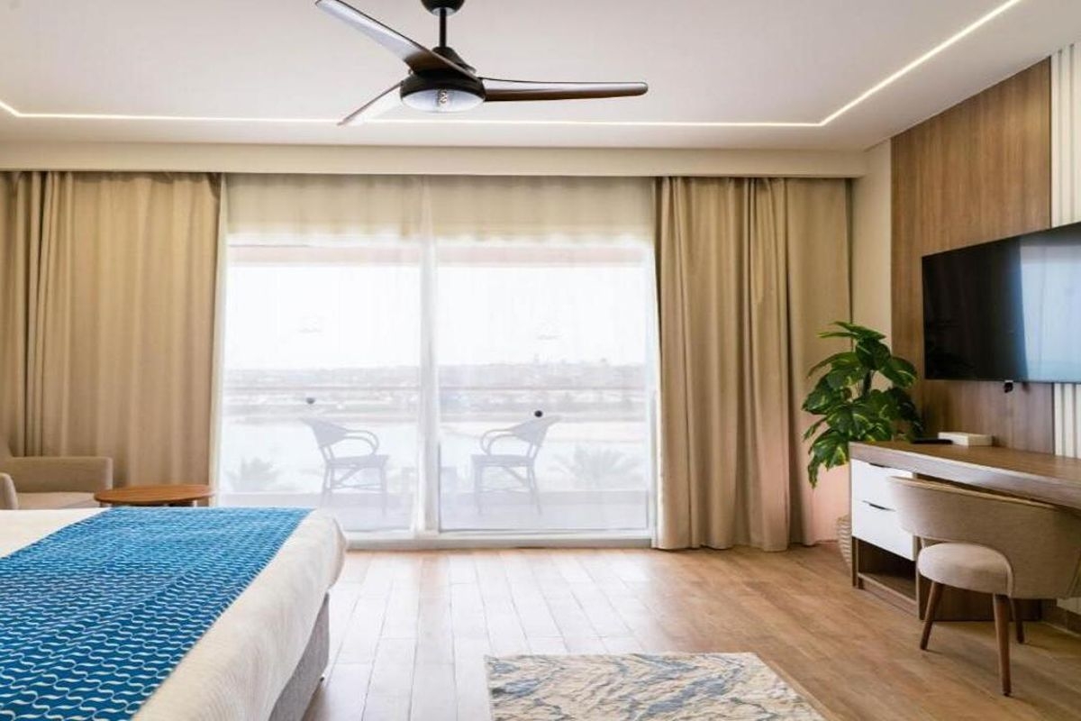 Коледа в Египет: Чартърен полет от София + 6 нощувки на All Inclusive в Bellagio Resort and Spa 5* + 1 нощувка със закуска, обяд, вечеря и посещение на пирамидите в Кайро, снимка 5