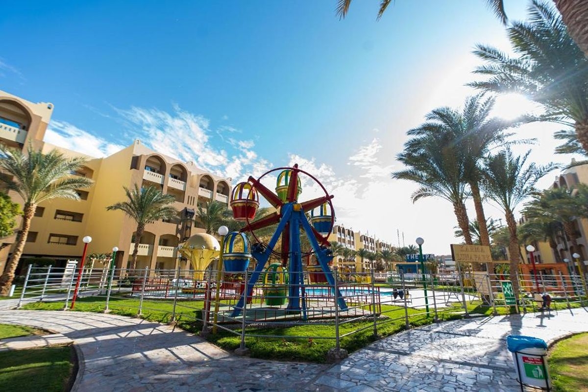 Коледа в Египет: Чартърен полет от София + 6 нощувки на база All Inclusive в El Karma Aqua Beach Resort Standard 4* + 1 нощувка със закуска, обяд, вечеря и посещение на пирамидите в Кайро, снимка 7
