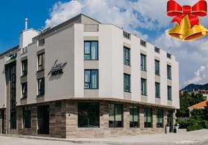 Коледа в хотел Лева, Враца! 3 нощувки на човек със закуски и традиционни вечери, едната с DJ + Дете до 12г. БЕЗПЛАТНО