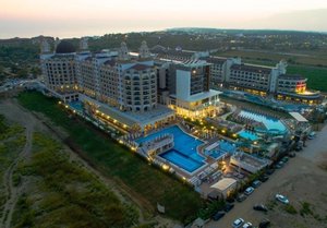 През юни в Jadore Deluxe Hotel & Spa 5*, Сиде, Турция! Автобусен транспорт + 7 нощувки на човек на база Ultra All Inclusive + басейни. Дете до 11.99 г. безплатно!