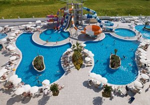Лято 2022 в хотел CALIDO MARIS 5*, Сиде, Турция! Автобусен транспорт + 7 нощувки на човек на база All inclusive + басейни и водни пързалки! Дете до 12.99 безплатно