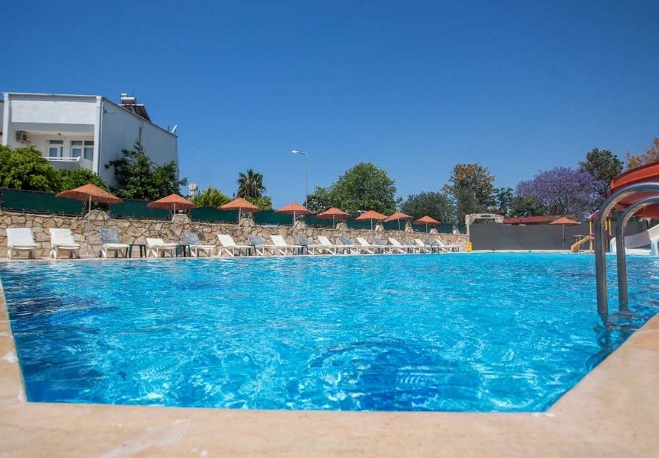 Почивка в MYSEA HOTELS INCEKUM 4*, Алания, Турция! Автобусен транспорт + 7 нощувки на човек на база All Inclusive. Дете до 12.99г. безплатно!