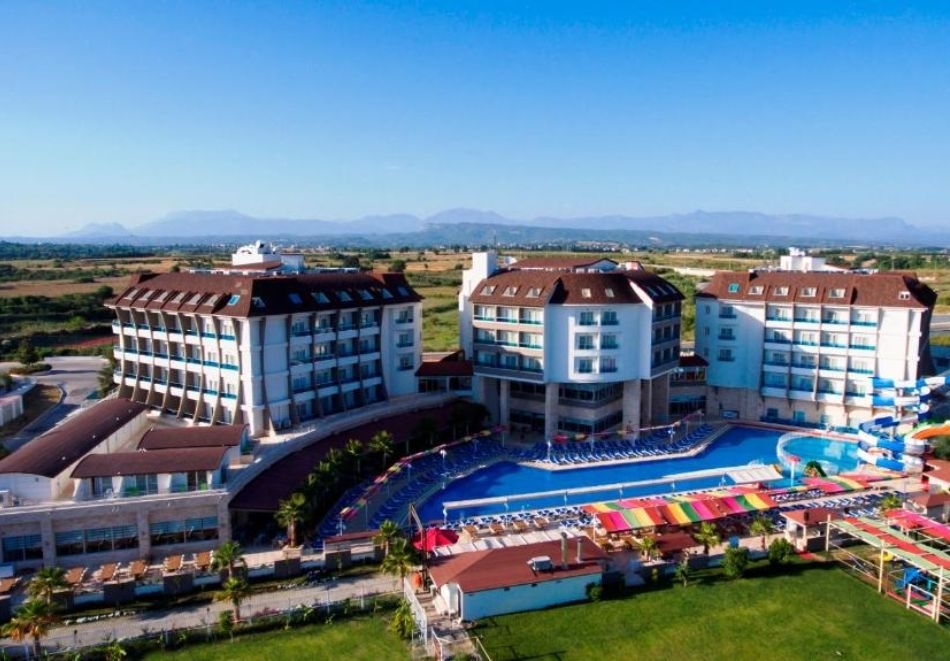 Ранни записвания в RAMADA RESORT SIDE 5*, Сиде, Турция! Транспорт + 7 нощувки на човек на база Аll Inclusive.
