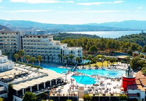 Ранни записвания в Otium Sealight Beach resort 5*, Кушадасъ, Турция! Автобусен транспорт + 7 нощувки на човек на база Ultra All Inclusive. Дете до 12.99г. БЕЗПЛАТНО!
