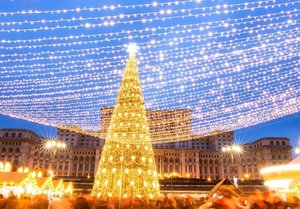 Предколеден базар в Букурещ, Румъния! Автобусен транспорт + 2 нощувки на човек със закуски + посещение на Румънския парламент, Патриаршеската църква и Стария град на Букурещ