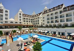 Ultra All inclusive почивка в Сиде, Турция! 7 нощувки на човек в Side Crown Serenity 5*. Дете до 11.99 безплатно. Собствен транспорт