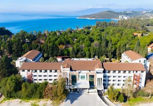 Почивка на 250м от плажа в Кушадасъ, Турция! Автобусен транспорт + 7 нощувки на човек на база ALL Inclusive в PROXIMA HOTEL 4*. Дете до 11.99г. БЕЗПЛАТНО.