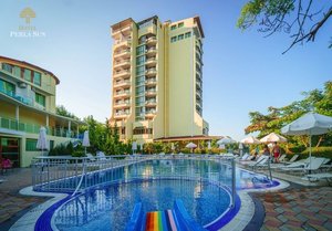 Нощувка на човек на база All Inclusive + безплатен вход за Аквапланет Приморско от Перла Сън Бийч****, Приморско