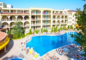 Нощувка на човек на база All Inclusive + басейн в хотел Явор Палас****, Слънчев бряг. Дете до 12г. - БЕЗПЛАТНО!