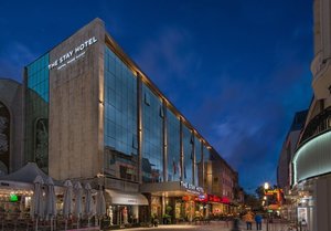 Почивка в центъра на Пловдив: Нощувка със закуска на човек в Хотел The Stay