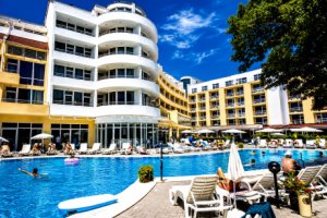 Почивка в Слънчев бряг: All Inclusive на човек + басейн от хотел Сън Палас****. Дете до 11.99г - БЕЗПЛАТНО!