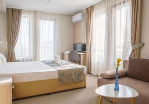 Септември в Созопол на 100м. от плаж Bamboo Beach! Нощувка със закуска на човек + басейн и паркинг от Хотел Мелия Мар