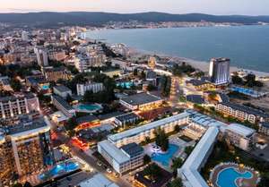 Нощувка на човек на база All inclusive + басейн в хотел Азуро, Слънчев Бряг, на 100 м. от плажа