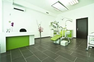 Кола маска на ЦЯЛО ТЯЛО за жени и мъже само за 15.90 лв. в студио New Cosmetic Solutions