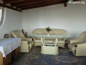 Нощувка за до 14 души в обзаведена Вила Мегас, с. Дреново, до София само за 199 лв. до края на Юни
