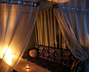 Новогодишна вечер в Наргиле, посрещнете и от в къщи храна и алкохол внесете, а при 4 души на безплатно наргиле се насладете!
