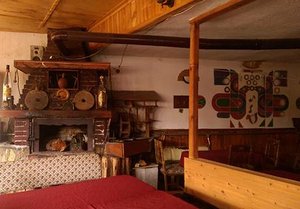 Докоснете се до вълшебството на Сакар планина! Нощувка със закуска само за 12.90 лв. на ден в семеен хотел Старата Къща, Тополовград