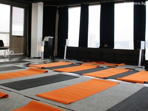 Едно занимание по йога или йогалатес само за 4.90 лв. в Йога студио Изток