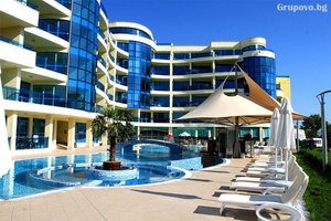 01 - 20 Юни в Поморие! 3, 4 или 5 All Inclusive нощувки в апартамент за 2-ма или 4-ма + басейн в СПА хотел Марина Холидей Клуб 4*. Дете до 12г. - безплатно!