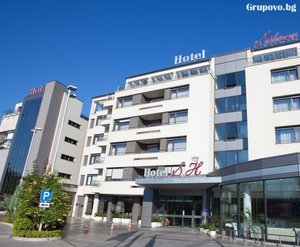 Нова Година в София! Куверт за празнична вечеря с неограничено количество алкохол в Силвър Хотел****