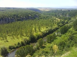 Прохладни делници и свежи празници в къща за гости ВИТ в тихото и спокойно селце Дерманци. Отдъхнете при нас с нощувка за ДВАМА, домашно приготвена закуска, бира за разхлаждане и риболов с го