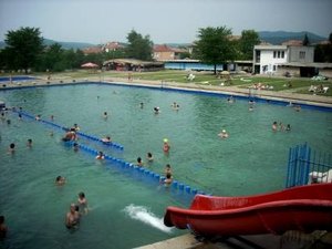 Вашата почивка с ЛЕЧЕБНА ЦЕЛ е тук! 16 лв. за НОЩУВКА за ДВАМА в Карловските минерални бани. Калолечение или минерални води, грижа за здравето прояви ТИ!