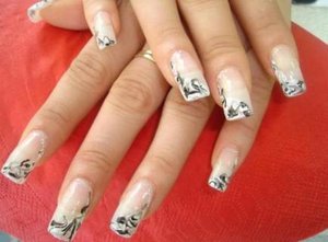 Маникюр с OPI само за 3.90 лв. от салон за красота Соня. Красиви и изящни нокти на промоционални цени